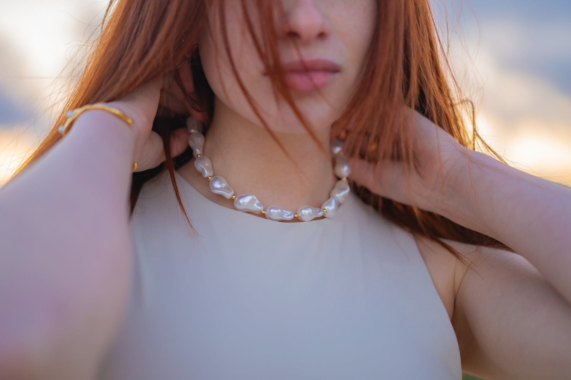 The Mother Pearl Choker