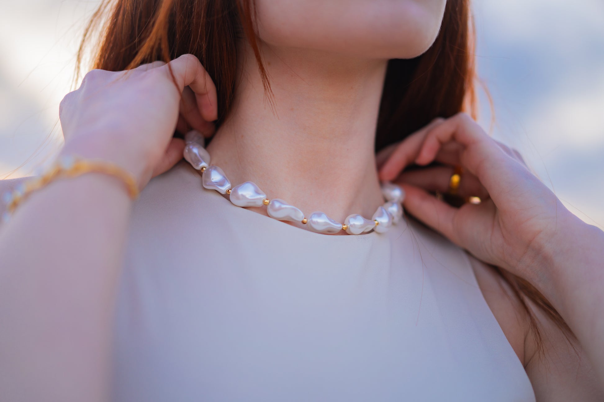 The Mother Pearl Choker