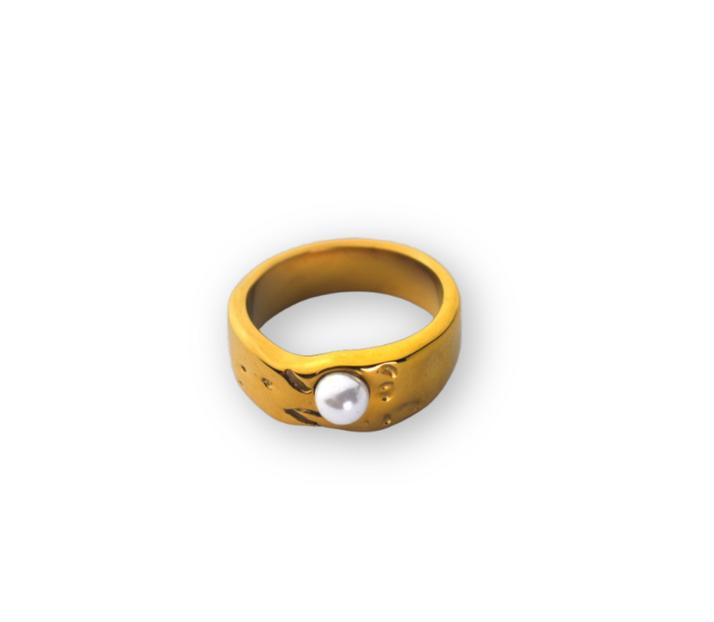 Chunky Ring Pearl