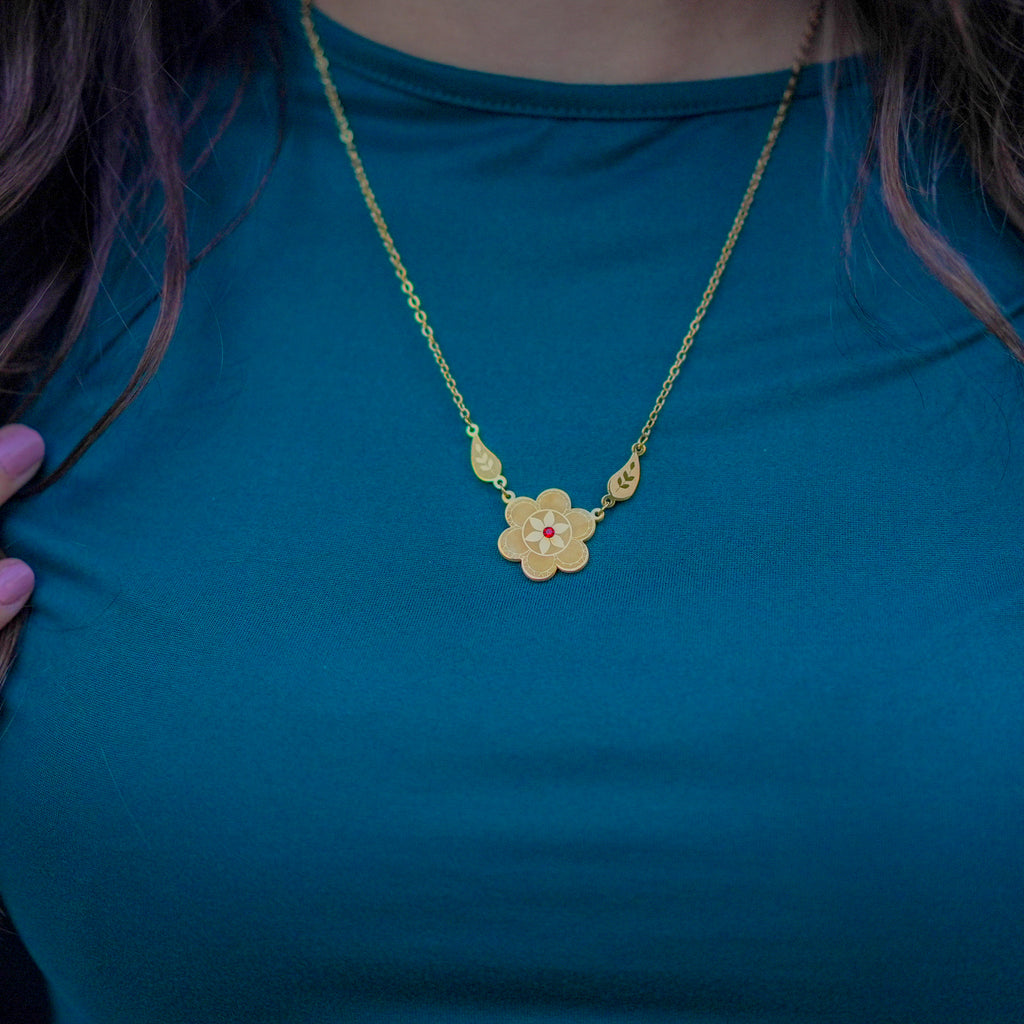 Flower Lace Nacklace