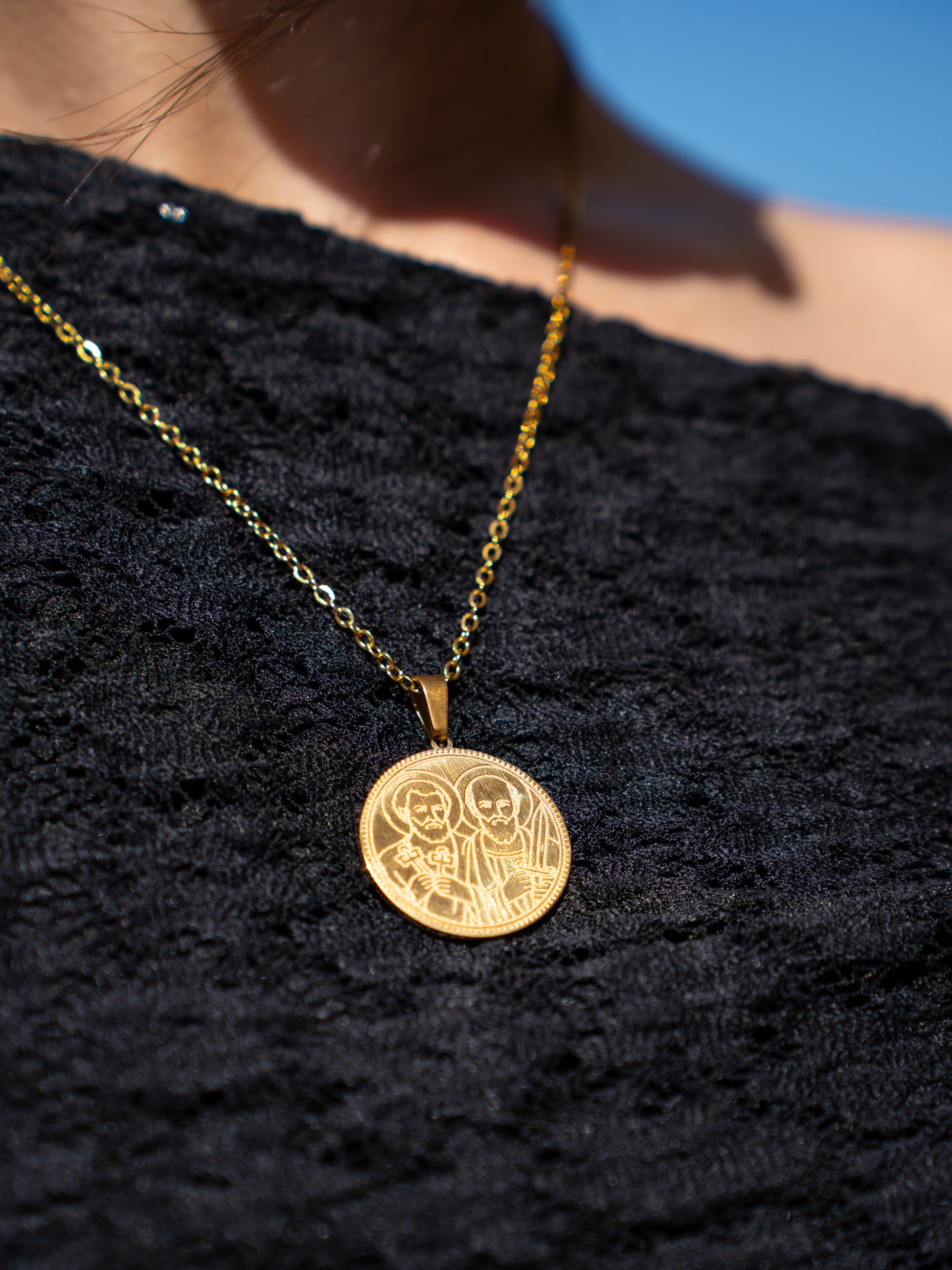 Pietru Pawl Pendant Necklace