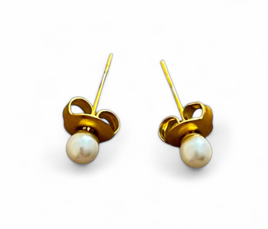 Pearl Studs Earrings