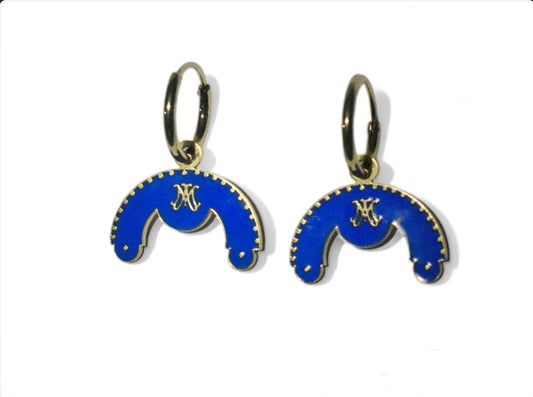 Pavaljun Pendant Earring